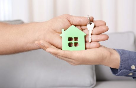 רכשתם דירה וקיבלתם סיוע מההורים? האם תקבלו פטור ממס שבח במכירתה